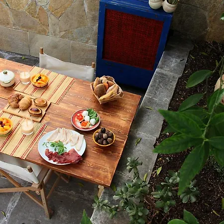 فندق مبيت وإفطار Nataki *