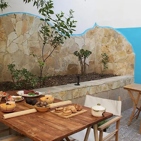 Nataki فندق مبيت وإفطار